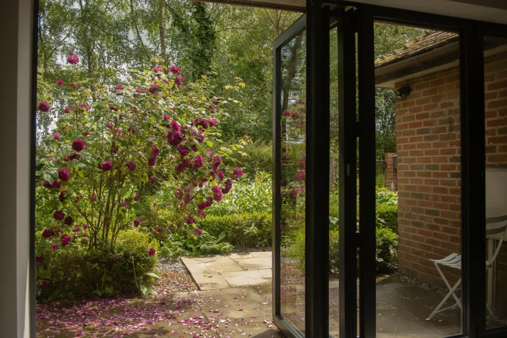 038 TGF 140624 kitchen bifold