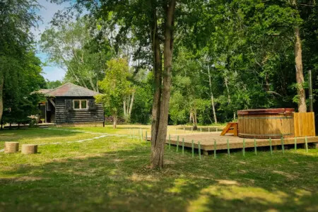 cb4908fb fe61 4b06 9543 64c8461b4228.jpg