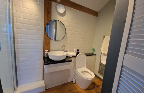 7c78e516 7436 48e3 b366 b50a50739fe8.jpg