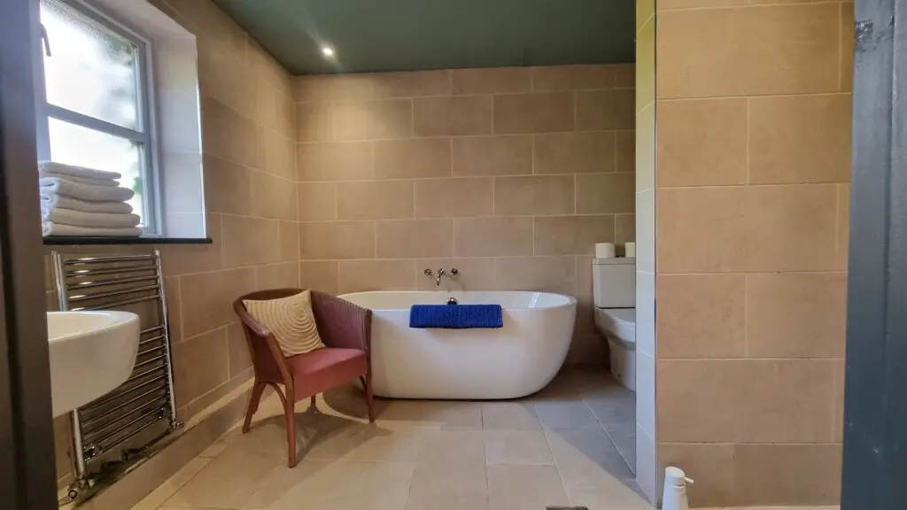 98c591a6 646f 4970 b367 0c2277c18550.jpg